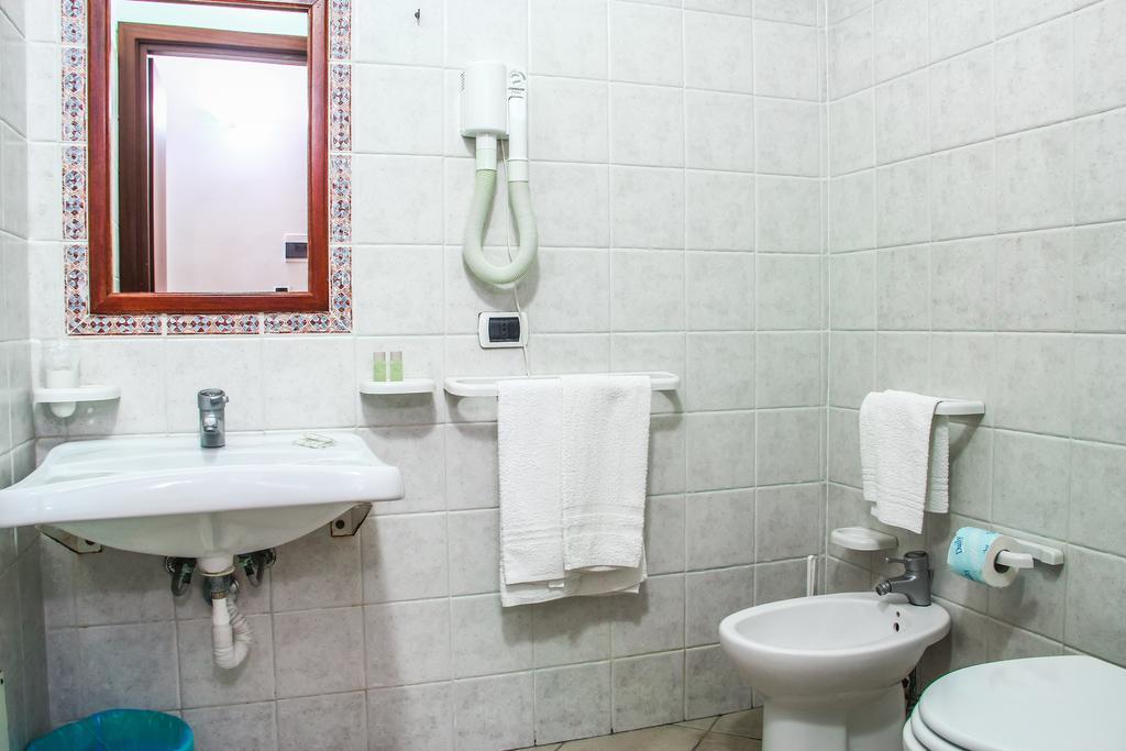Lampedusa Hotel Habitación foto
